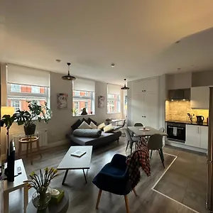  Apartment Central 2-bed Ireland